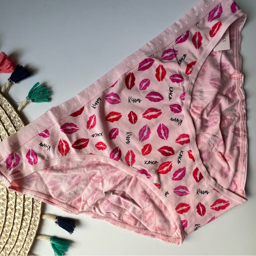 Victoria's Secret Stretch Cotton Bikini Panty Pretty Blossom Kisses	Medium NEW